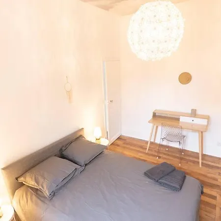 Immeuble L'aristocrate - Le Nuage - Bd Carnot アパート